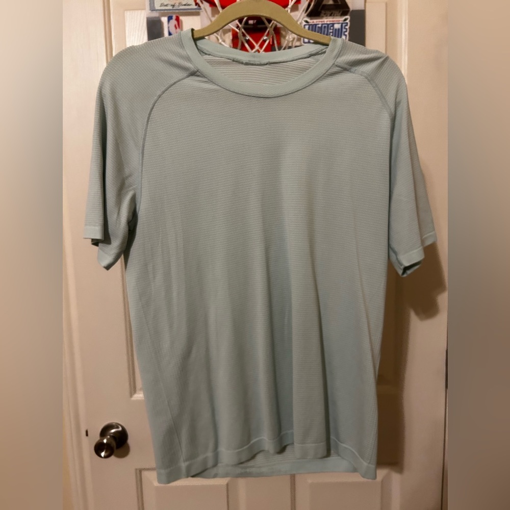 Lululemon metal vent tech shirt